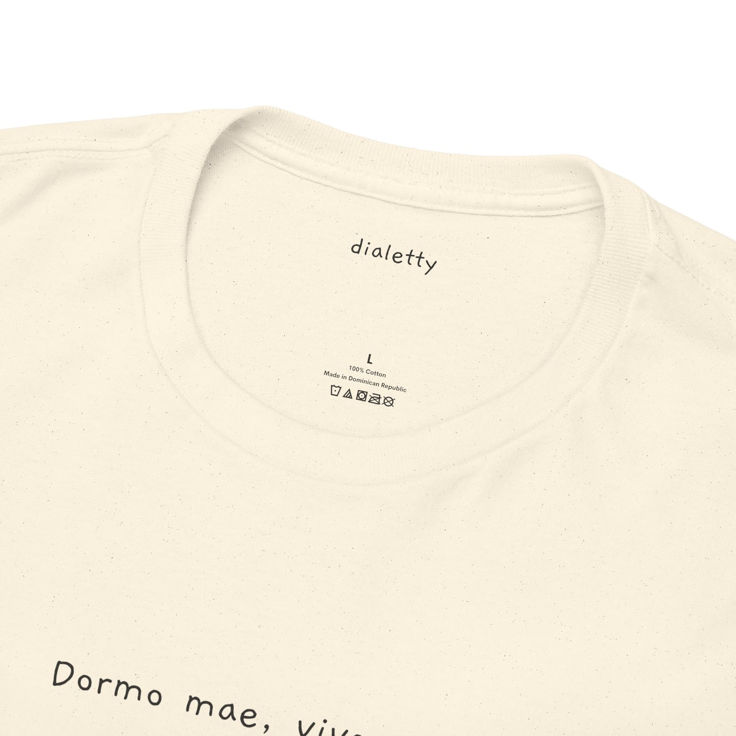Dormo mae, vivo pezo – T-Shirt unisex