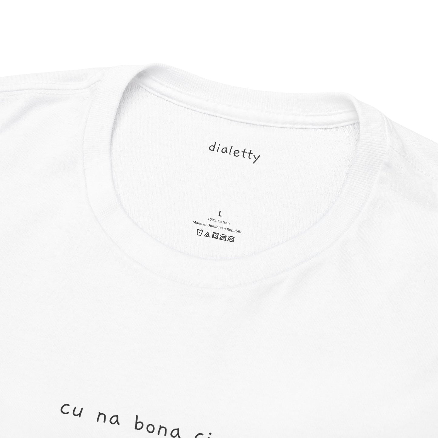 Cu na bona ciorta – T-Shirt unisex