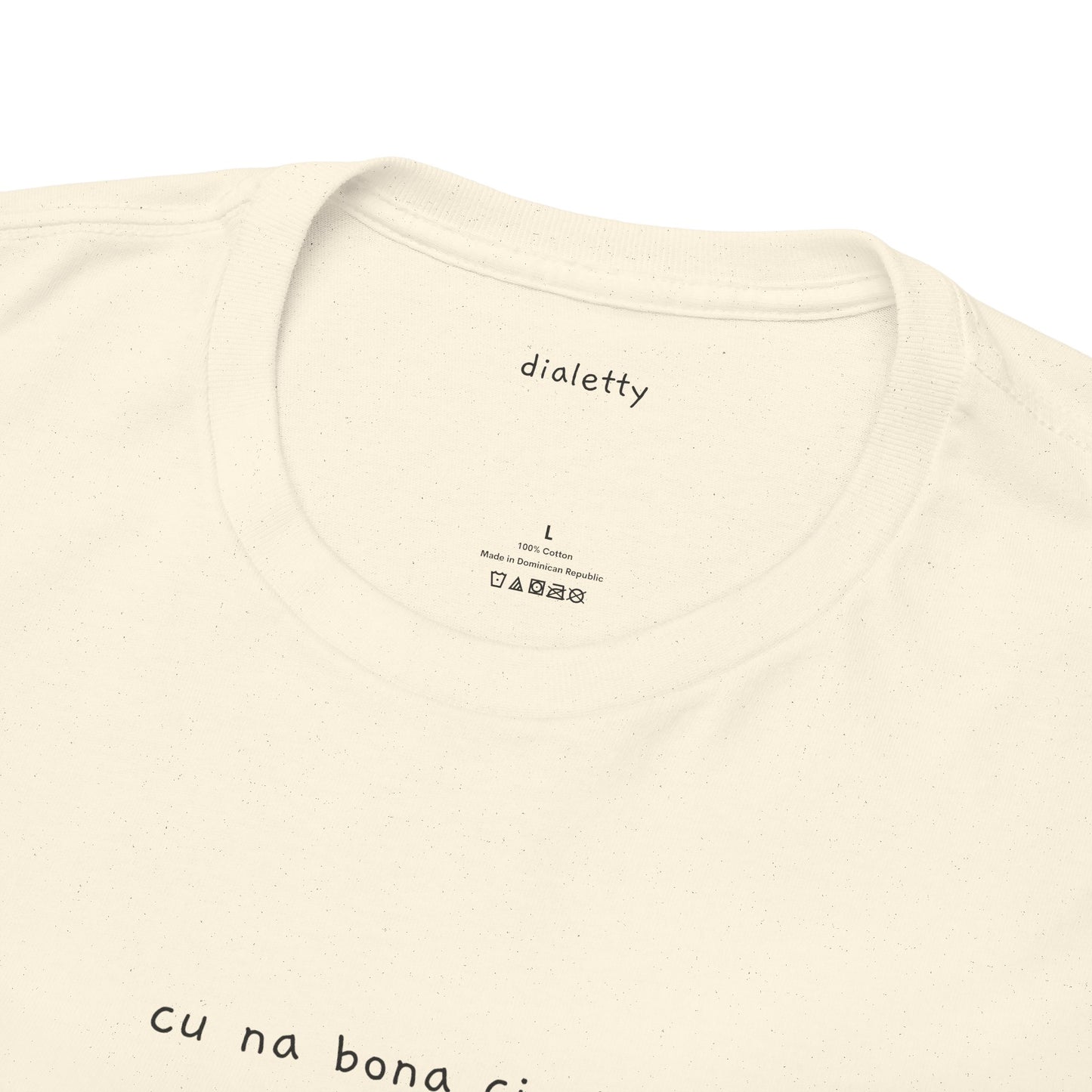 Cu na bona ciorta – T-Shirt unisex