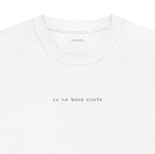 Cu na bona ciorta – T-Shirt unisex